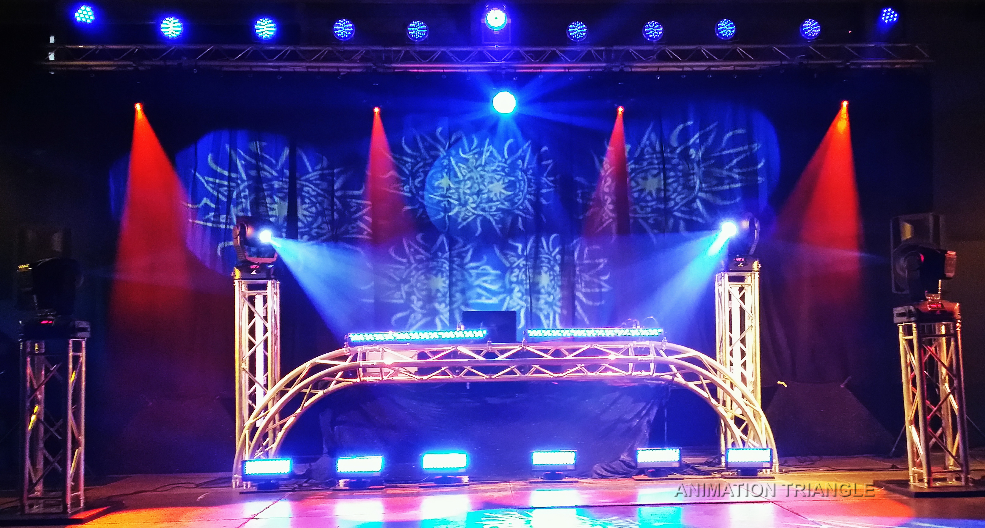 lot de 2 lyres 575 HMI avec fly case.