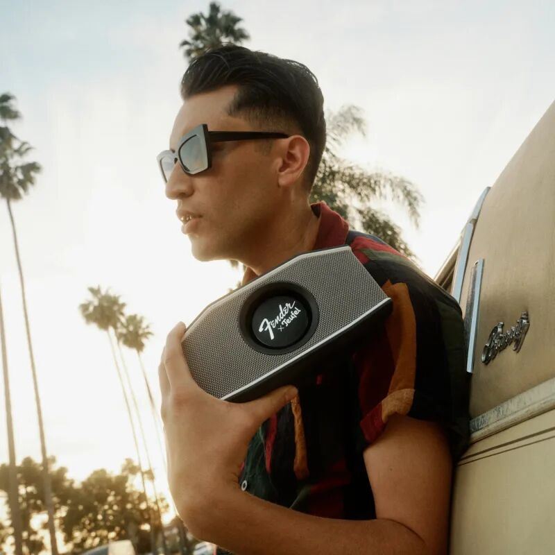 Fender Rockster GO 2 : Rockster GO 2LIFESTYLE