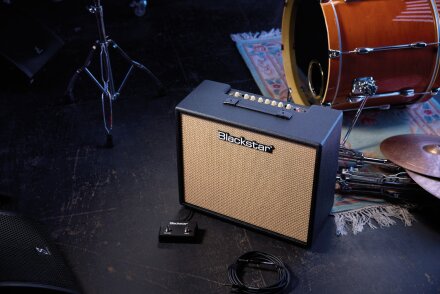 Debut 100R 1x12 HERO Debut 100R 1x12 HERO