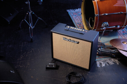 Debut 100R 1x12 HERO Debut 100R 1x12 HERO