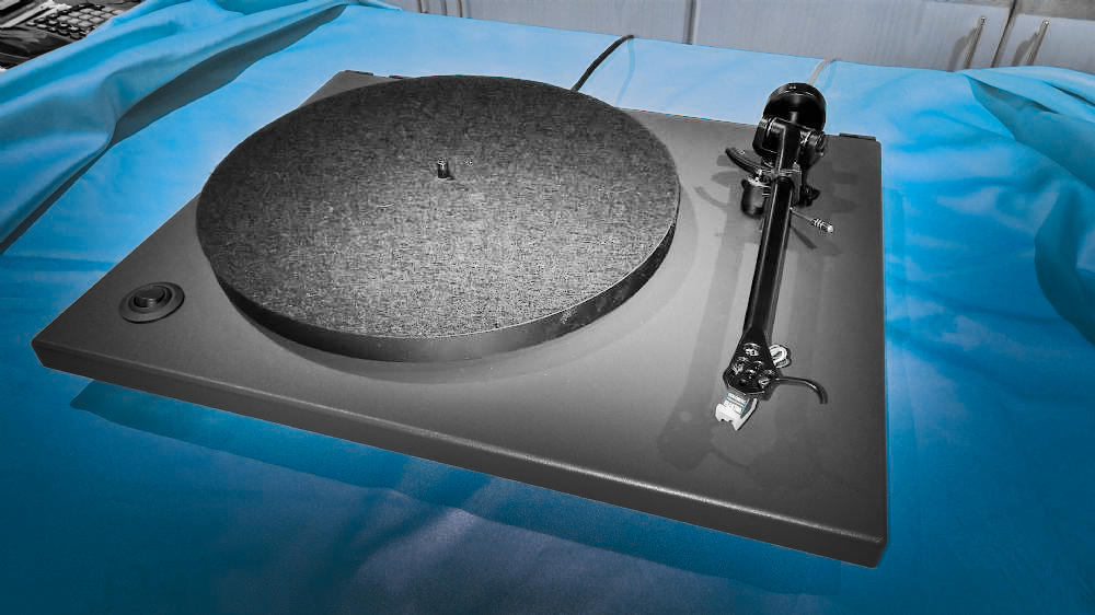 Platine tourne disque GOLDRING de haute-fidélité , extrêmement musicale , simple et trés fiable cellule ORTOFON