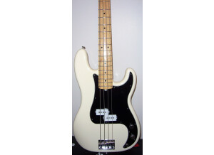 Fender American Standard Precision Bass - Olympic White Maple
