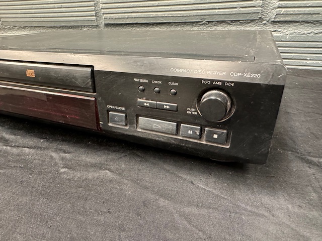 Sony CDP XE220 (9532)