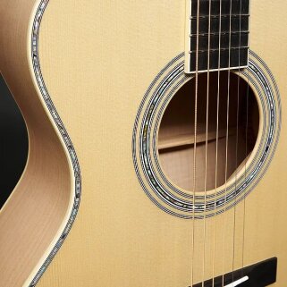 Reverb Select Martin Custom GP Blonde2 Reverb Select Martin Custom GP Blonde2