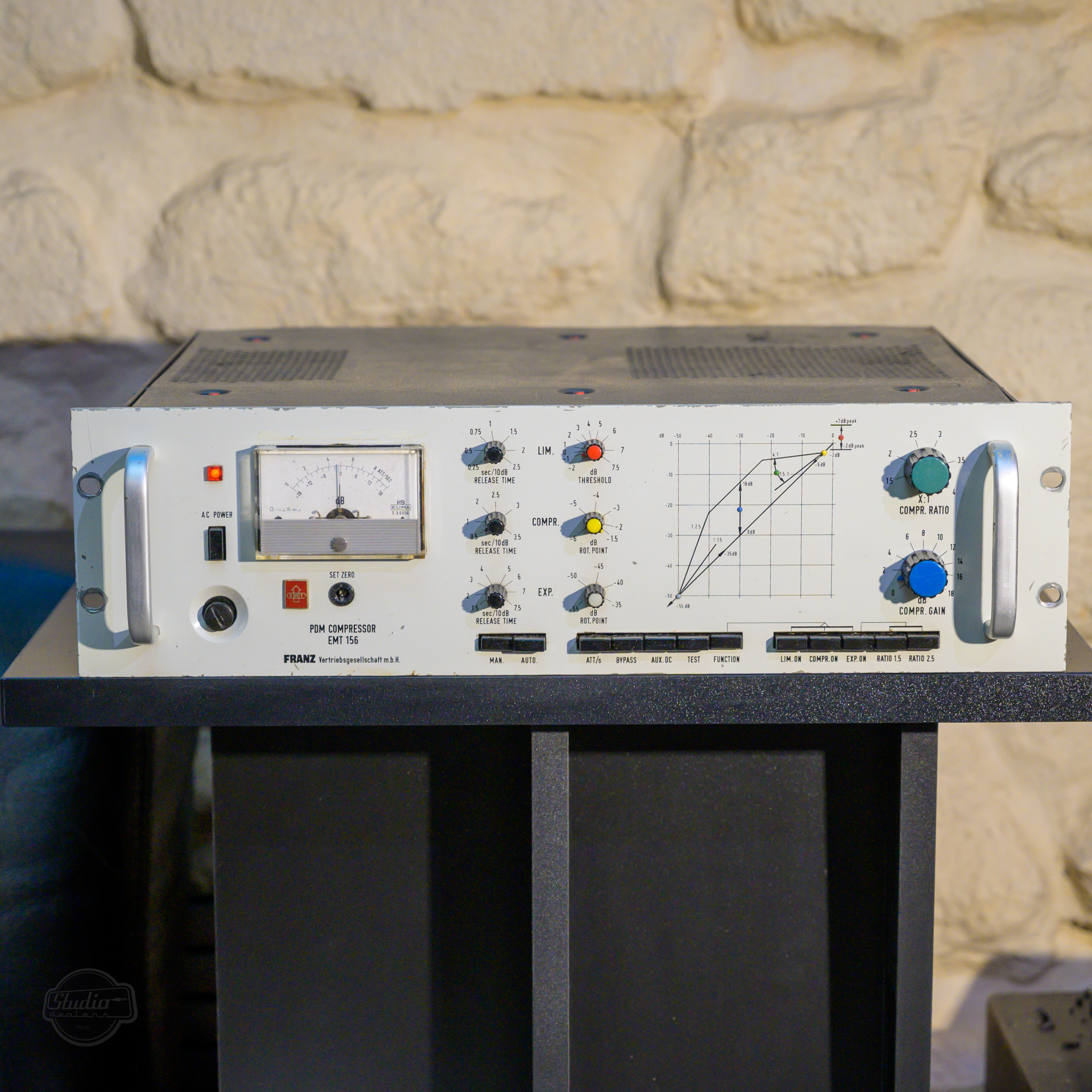 EMT 156 Stereo PDM Compressor / Limiter / Expander