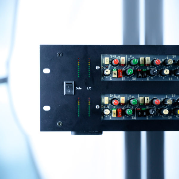 Neve VR rack st Left