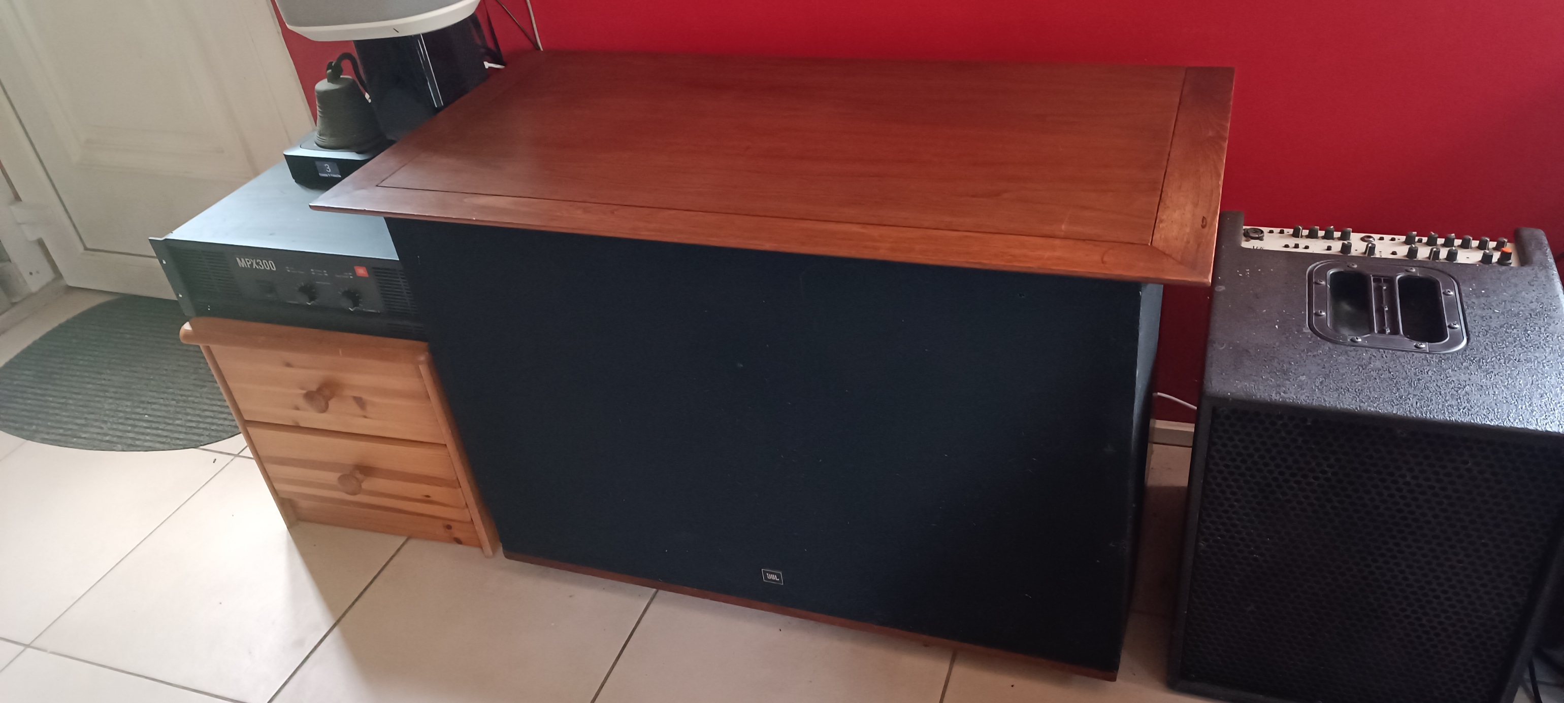 VDS 2 enceintes JBL OLYMPUS C50 SR7