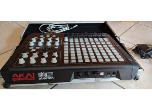 Akai APC 40 3