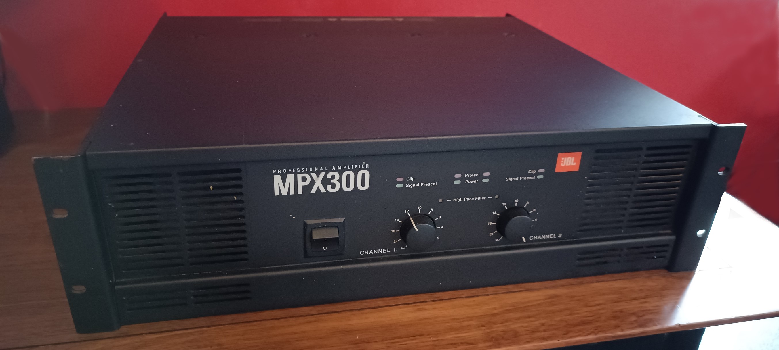 Vends amplificateur JBL MPX300