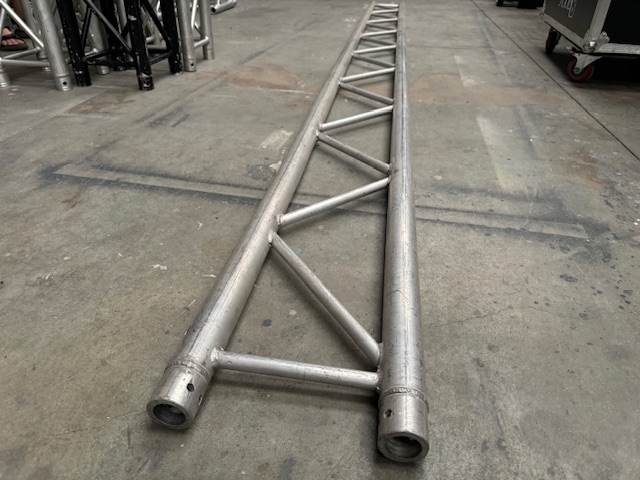 Global Truss F32 (6612)