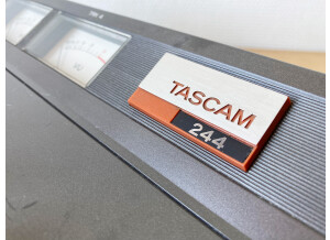 TASCAM-244 1937