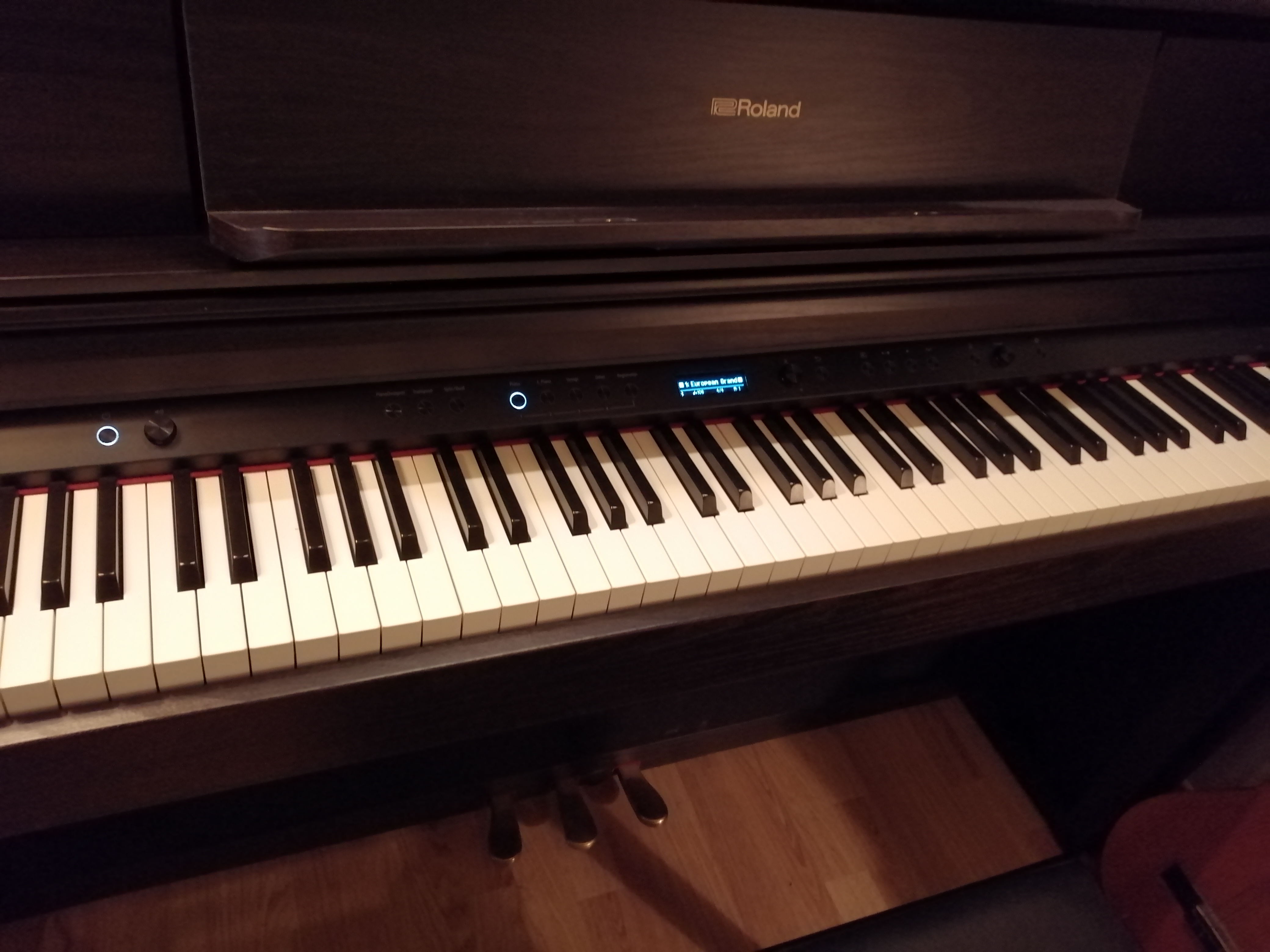 Vends piano numérique Roland LX 705
