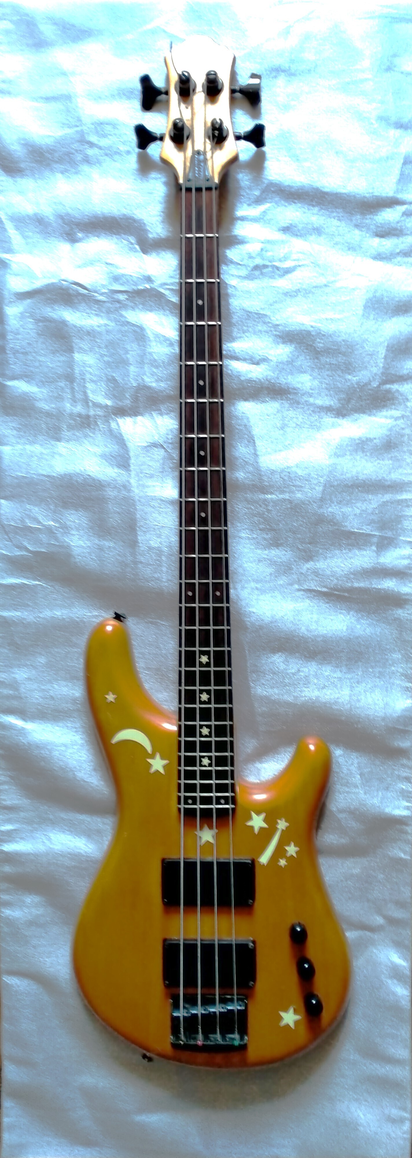 Vend Guitare basse Ibanez Roadstar II