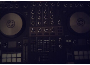 Native Instruments Traktor Kontrol S4 mk3 (69819)