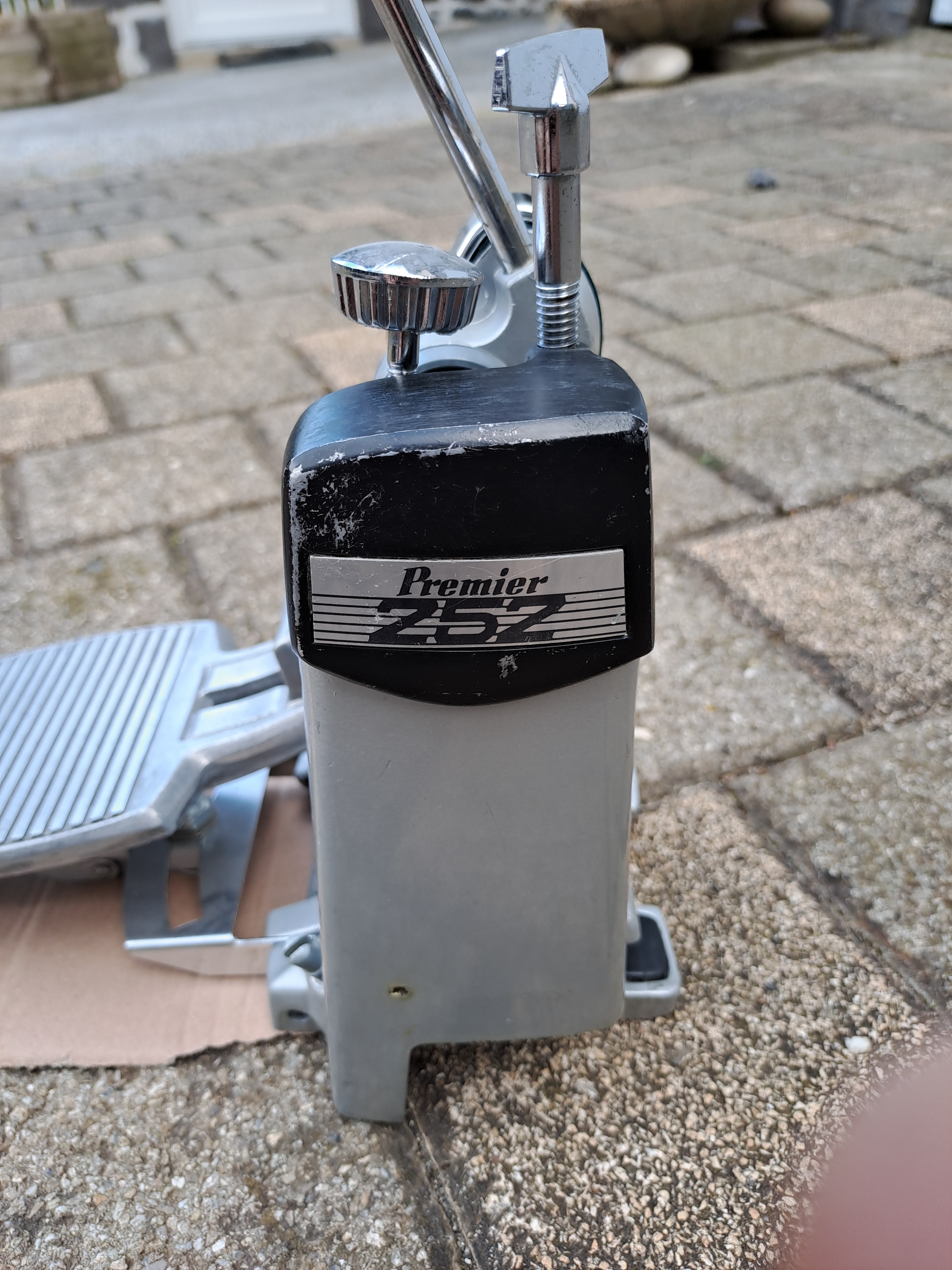 Pédale BD Premier 252-8