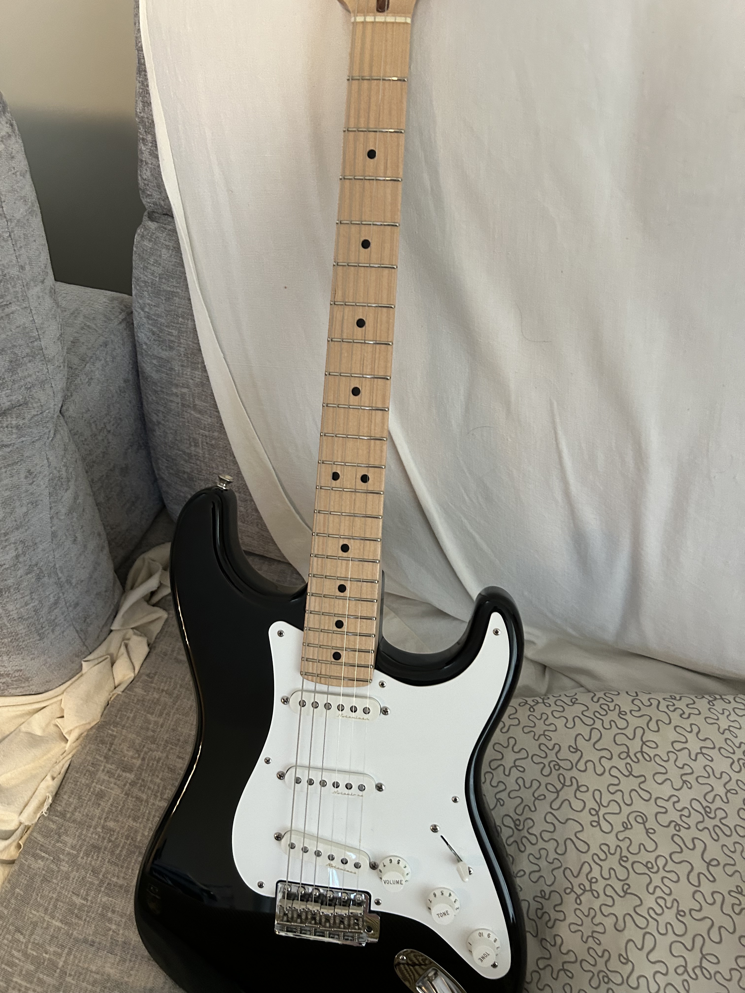 Vends John Cruz Masterbuilt Clapton blackie stratocaster
