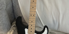 Vends John Cruz Masterbuilt Clapton blackie stratocaster