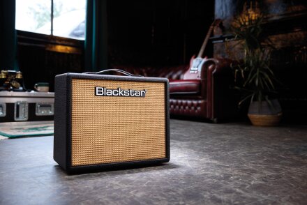 Debut-30Lifestyle Debut-30Lifestyle