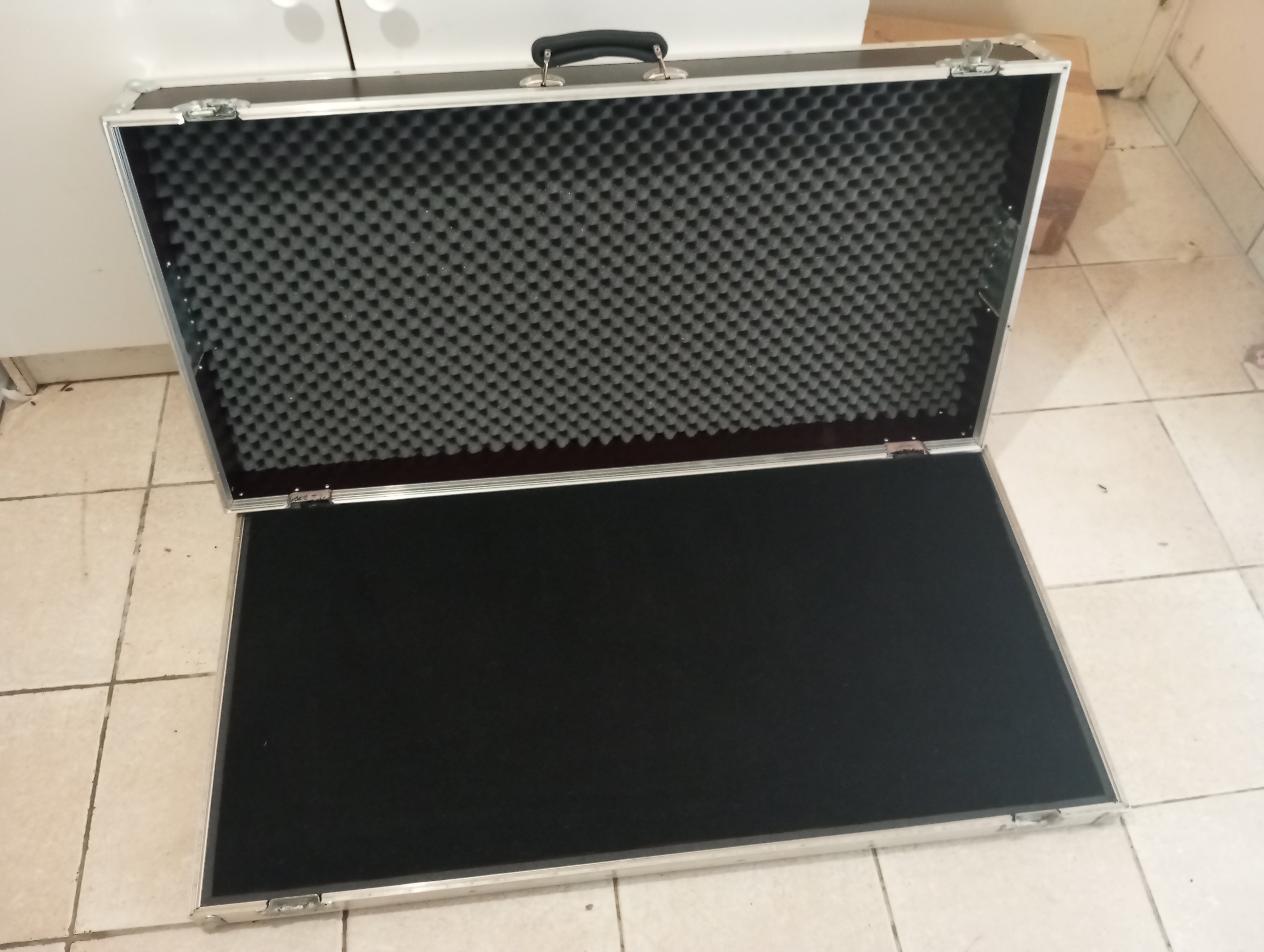 Thon effect pedal case Large