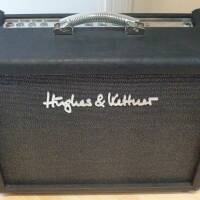 A vendre Hughes & Kettner Puretone Combo 2 Nouvelle lampes puissance Siemens EL34 et 2 lampes preampli 12 AX7 JJ