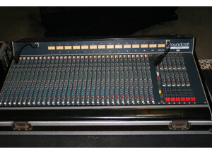 Soundcraft 500 console retour