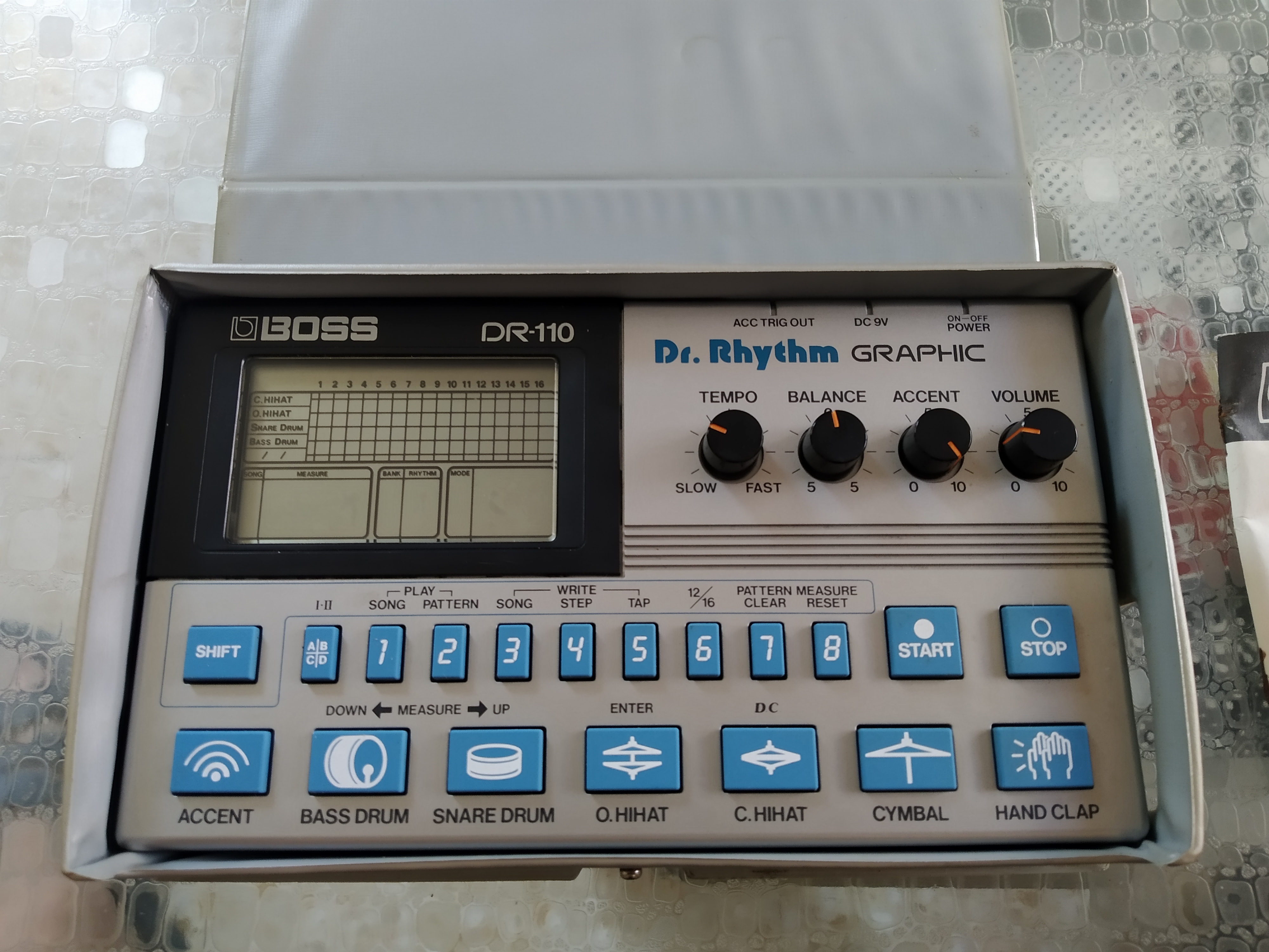 DR-110 Dr. Rhythm Graphic - Boss DR-110 Dr. Rhythm Graphic - Audiofanzine