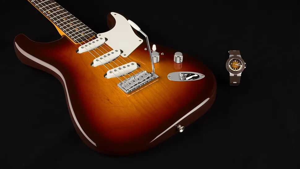 Limited Edition Bvlgari Stratocaster2