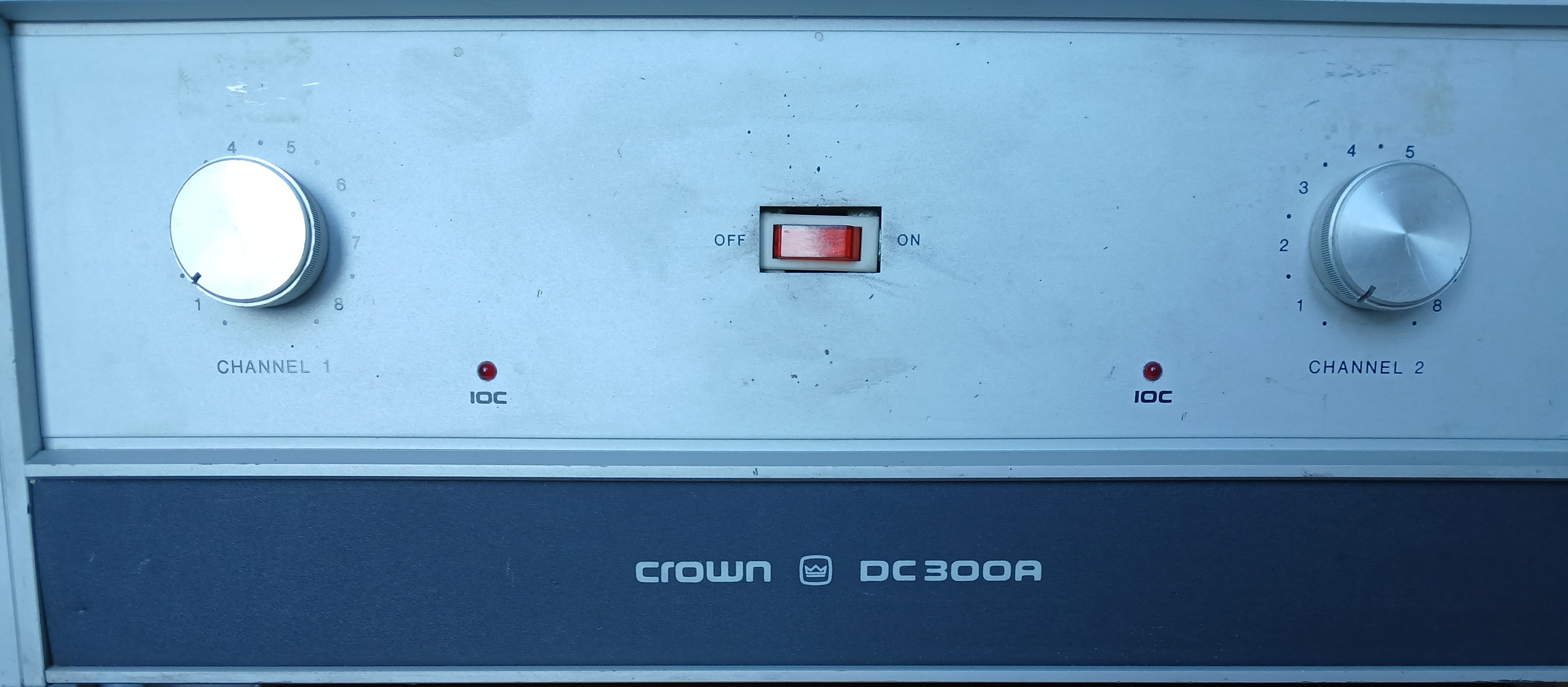 Vends amplificateur stereo AMCRON DC300A