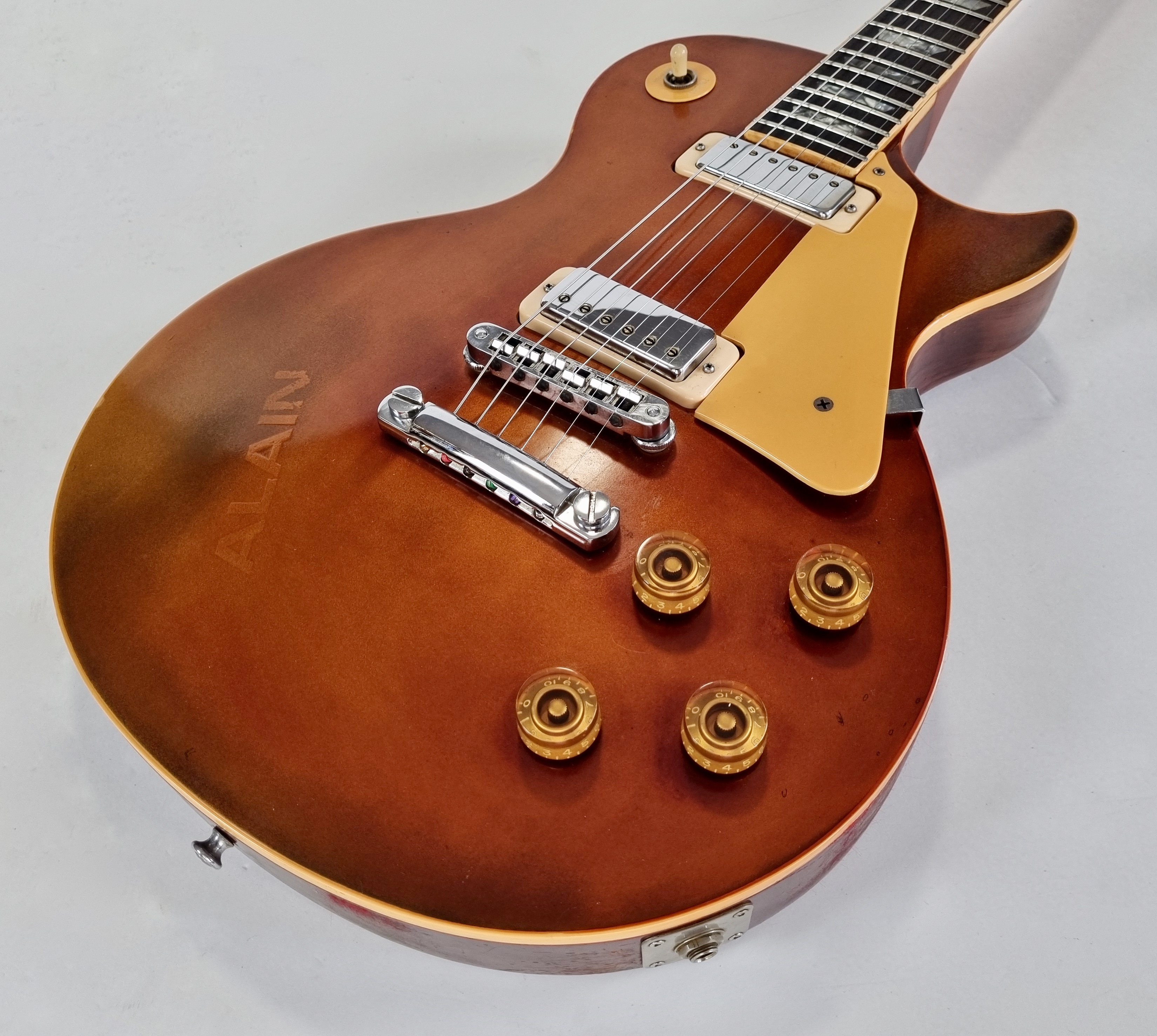 Gibson Les Paul Deluxe (1976) (8324)