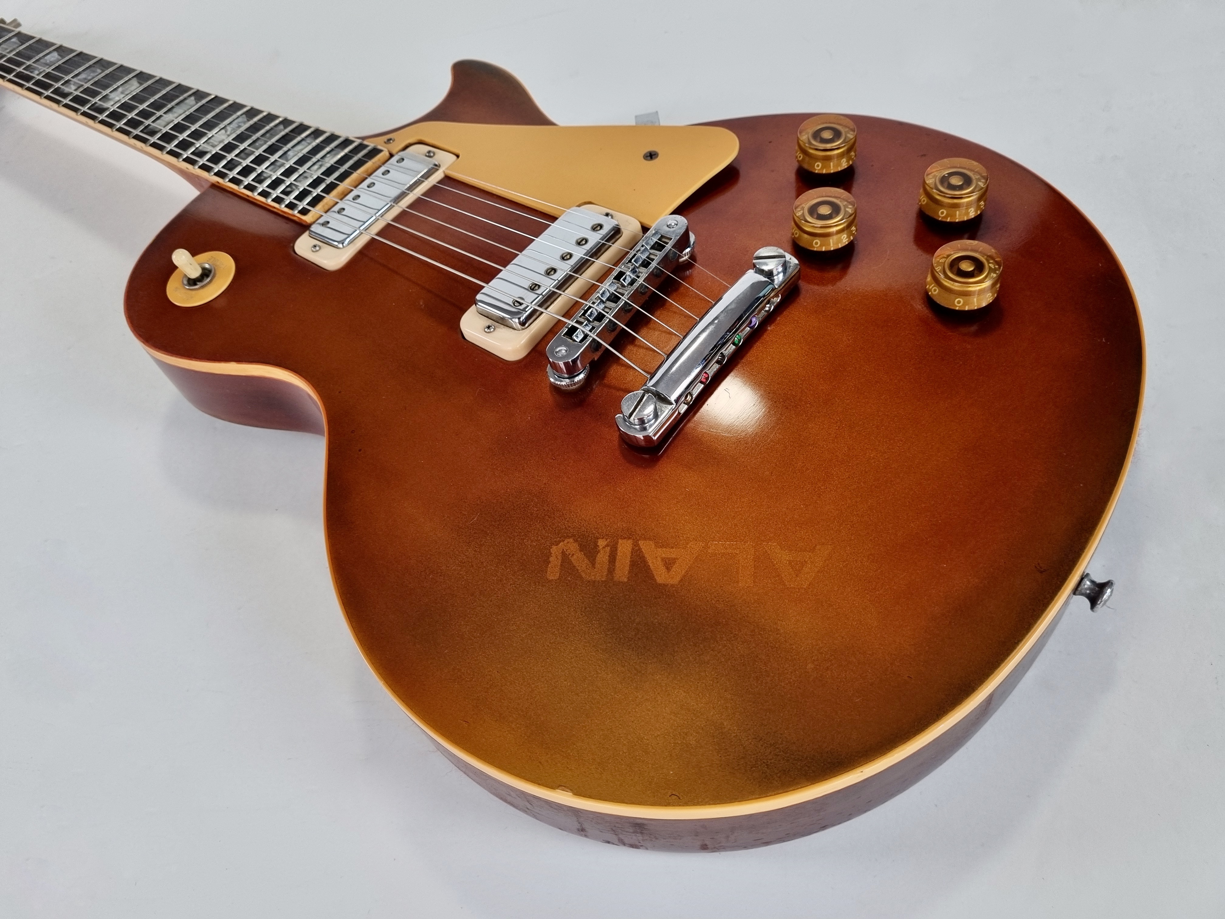 Gibson Les Paul Deluxe (1976) (58527)