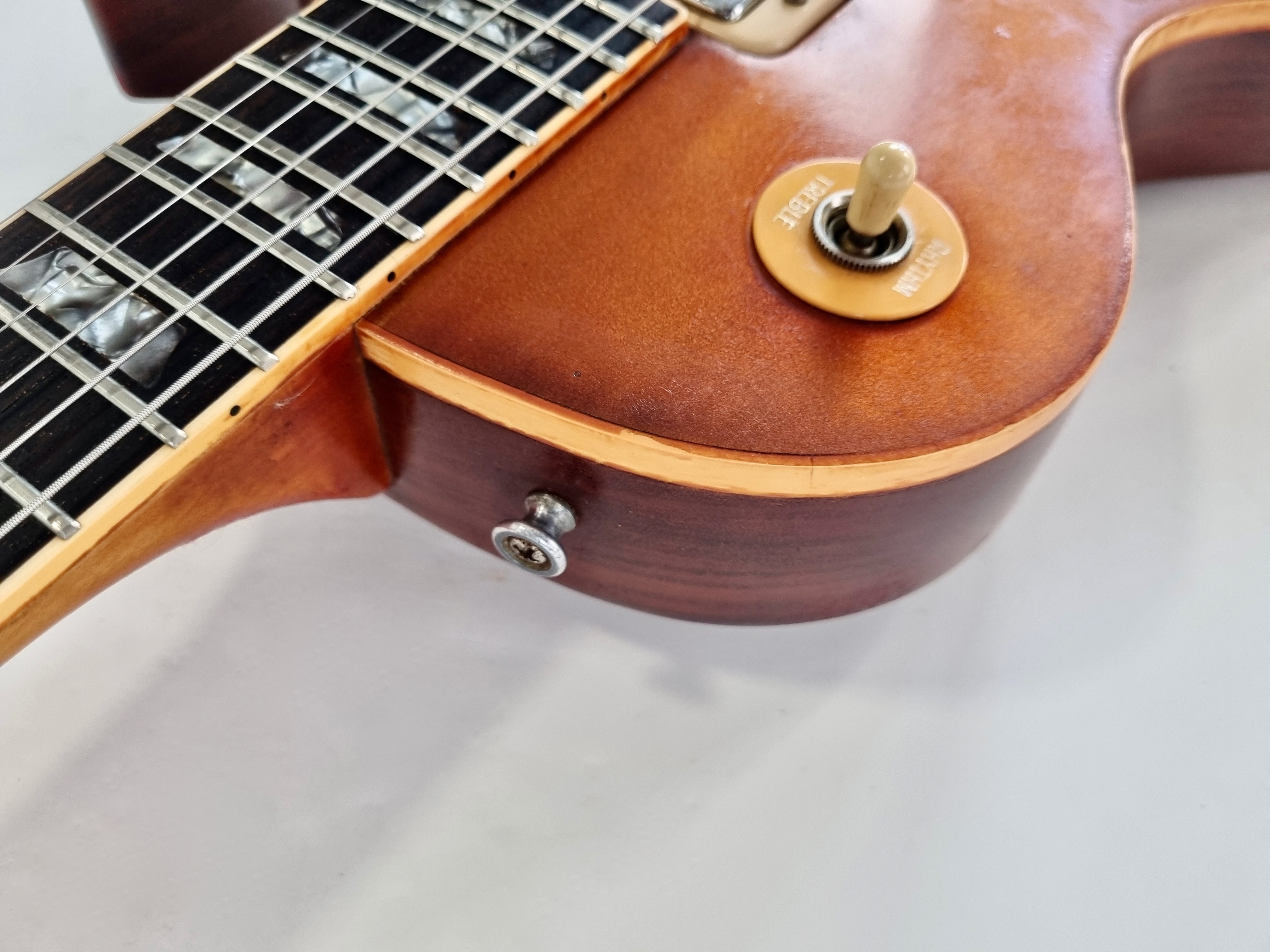 Gibson Les Paul Deluxe (1976) (89482)