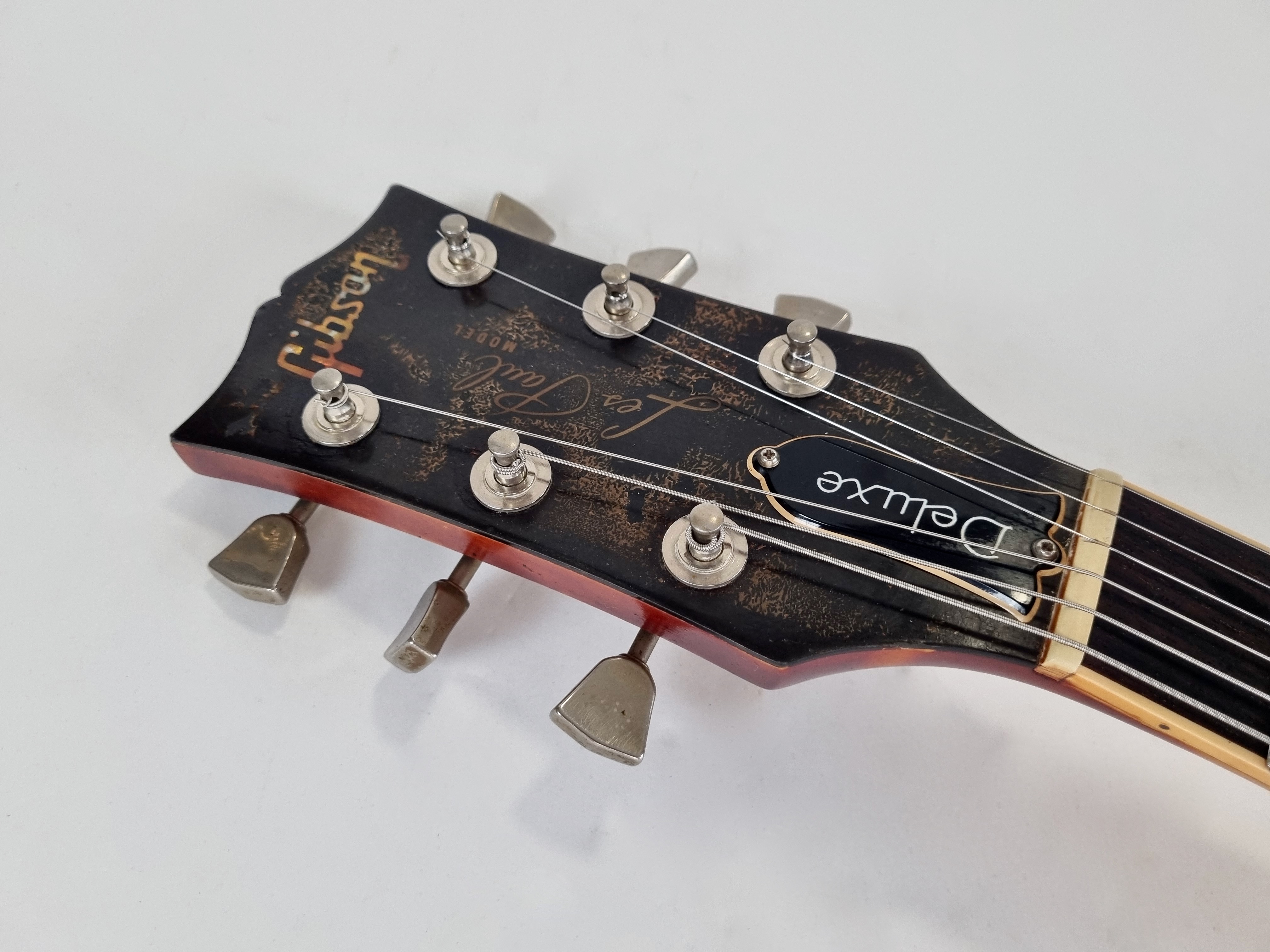 Gibson Les Paul Deluxe (1976) (73128)