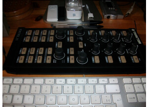 Native Instruments Traktor Kontrol X1 (11297)