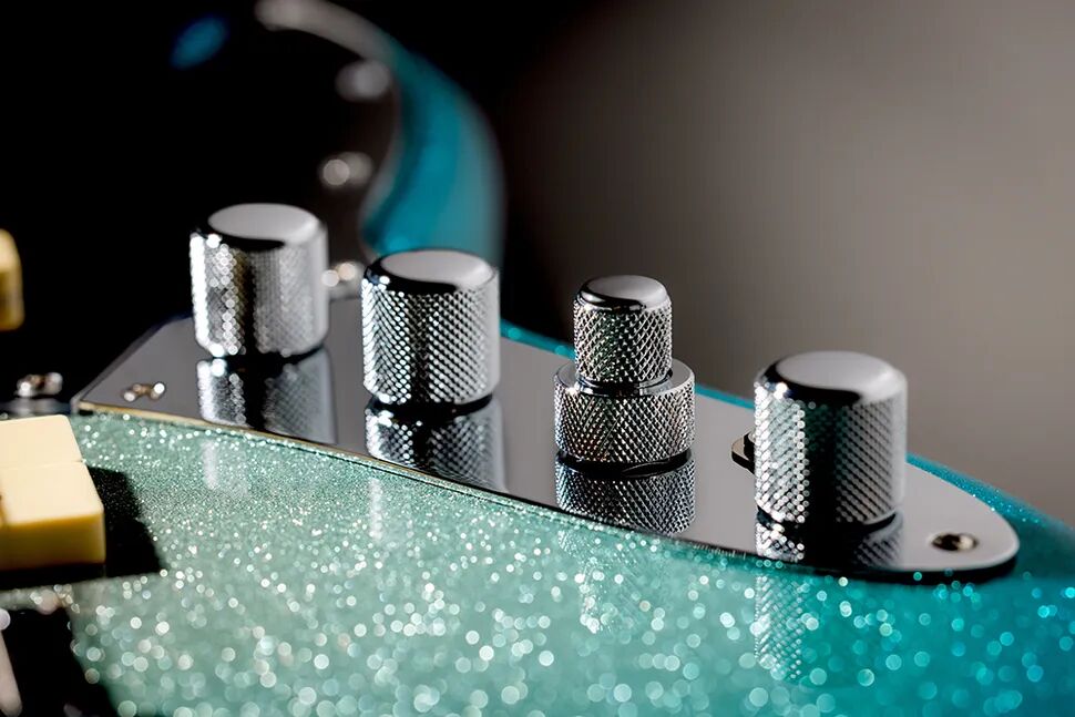 Player Plus x Blu DeTiger Jazz BassControls