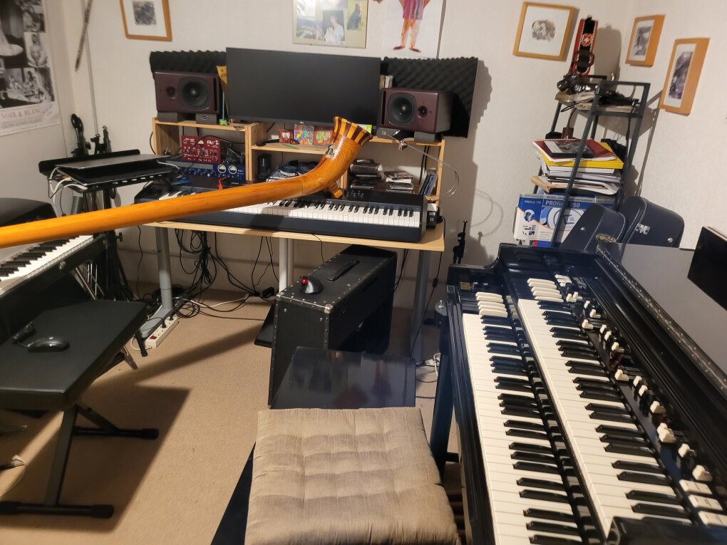 6203500.jpg 6203500.jpg