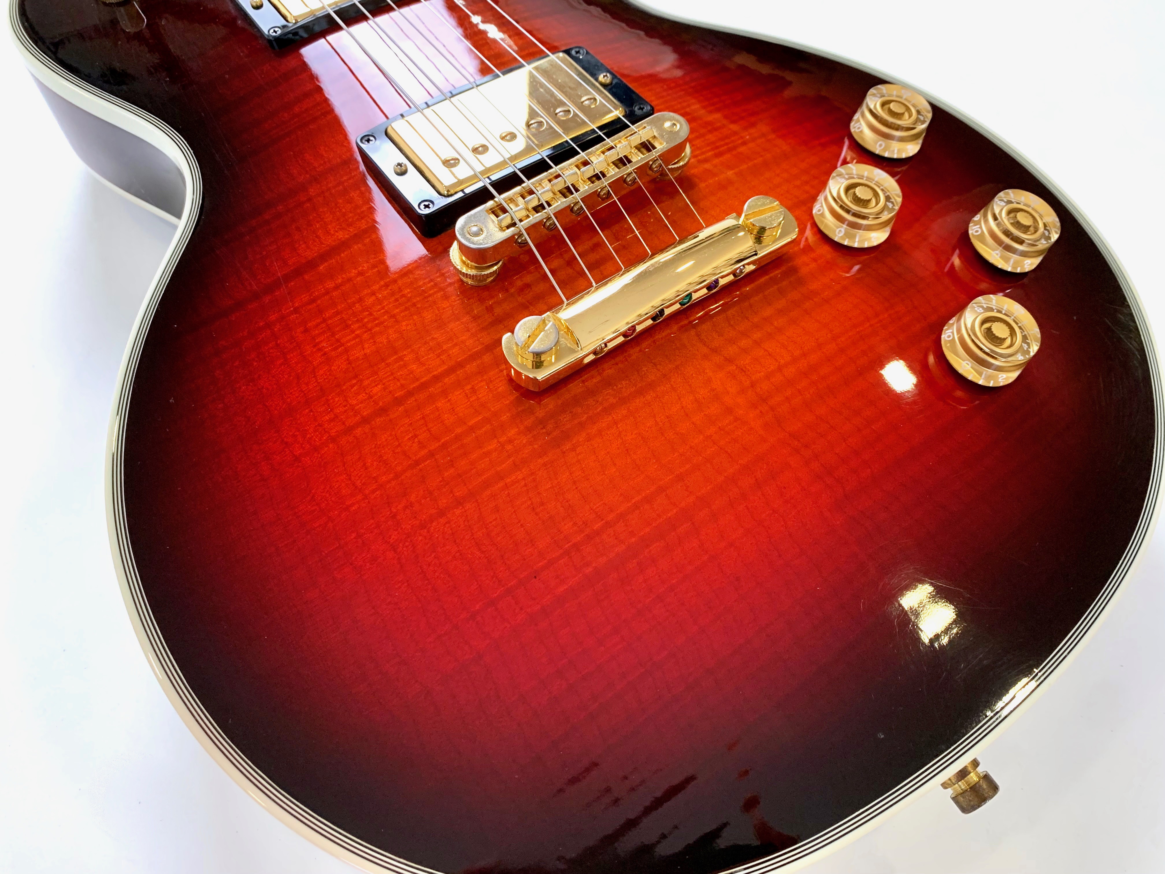 Gibson [Guitar of the Week #9] Les Paul Supreme Autumn Burst (23902)
