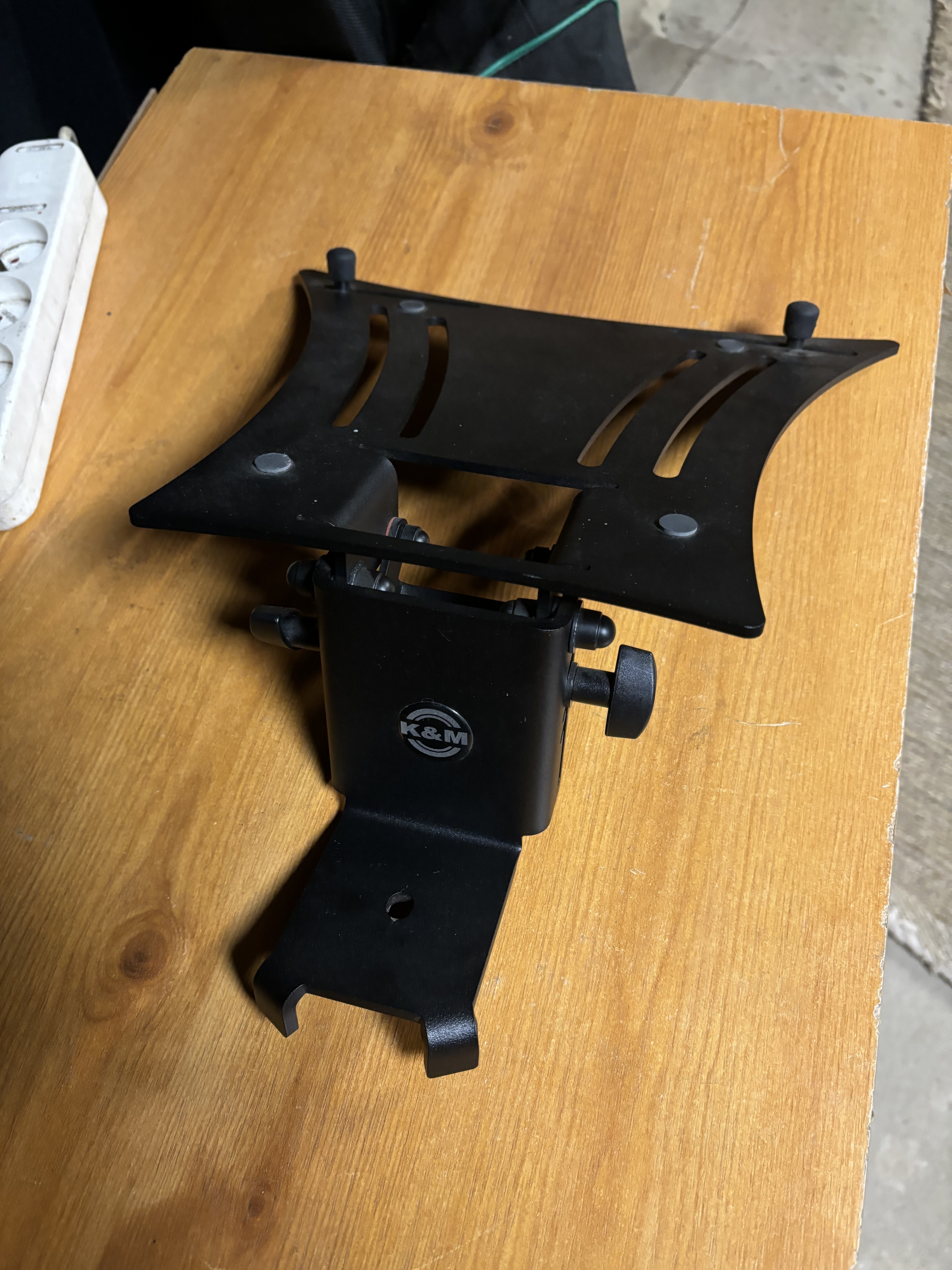 Vends tablette konig & meyer pour stand spider 