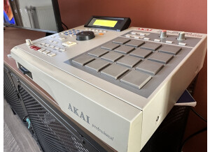 Akai Professional MPC2000XL (13207)