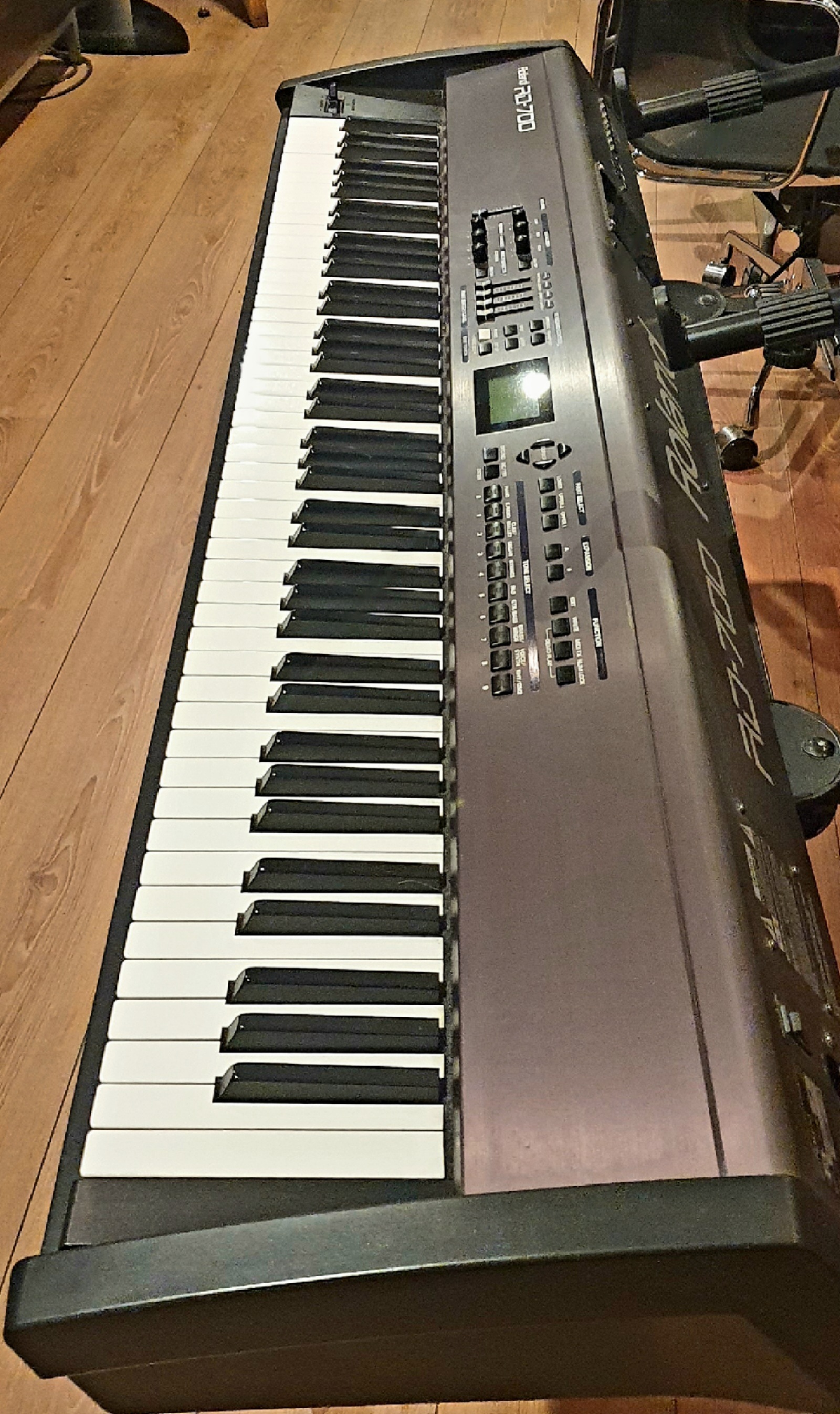 Vens clavier Roland RD700