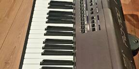 Vens clavier Roland RD700