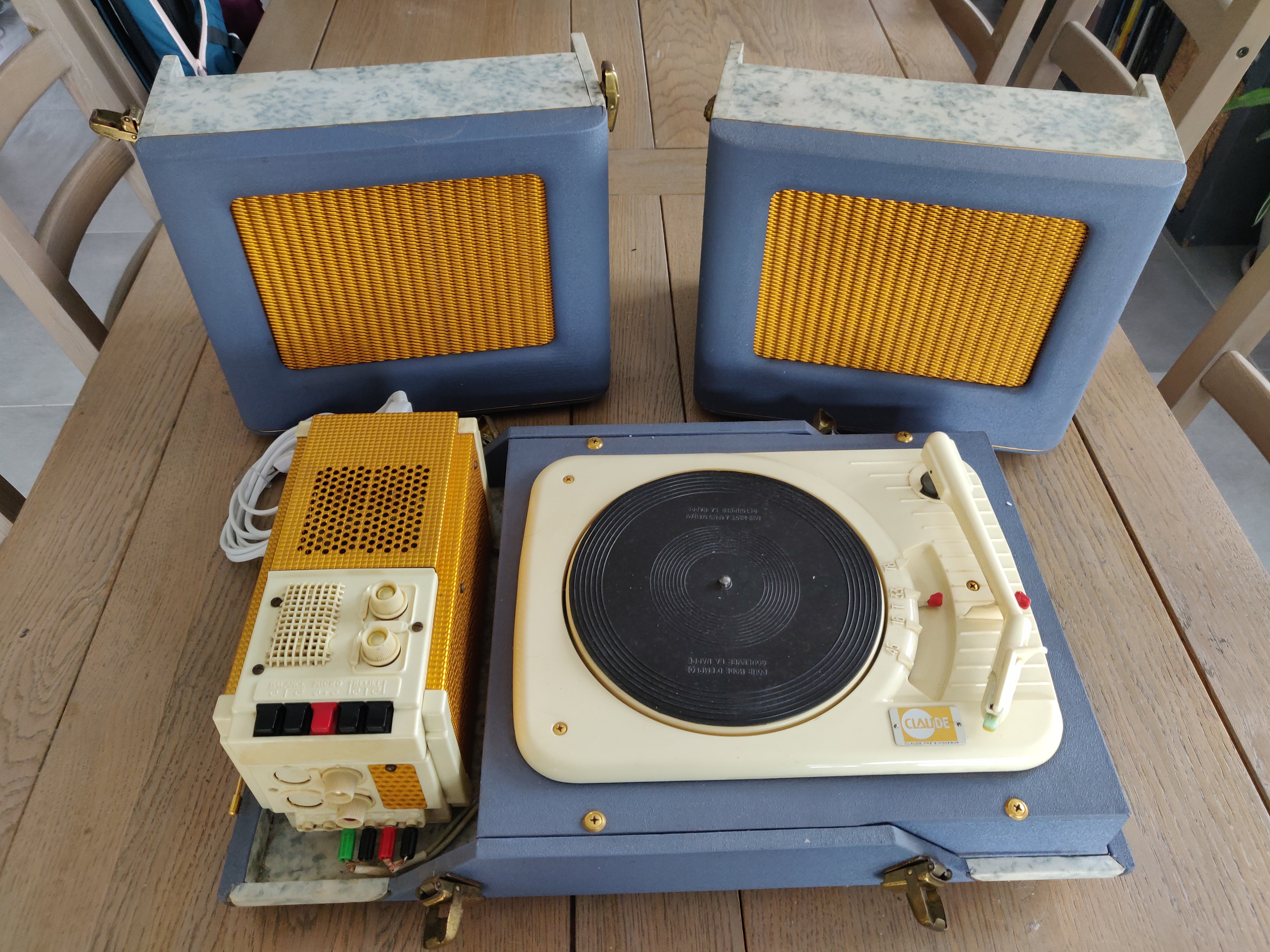 Électrophone vintage Claude Paz & Visseaux 