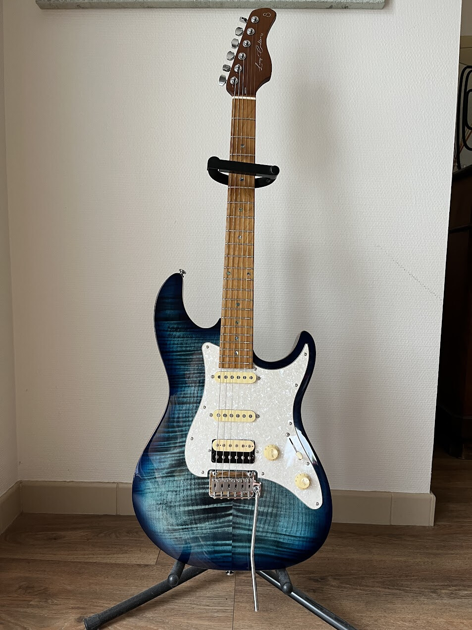 6211117.jpg 6211117.jpg