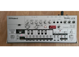 Roland TB-03 (86334)