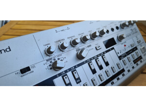 Roland TB-03 (32942)