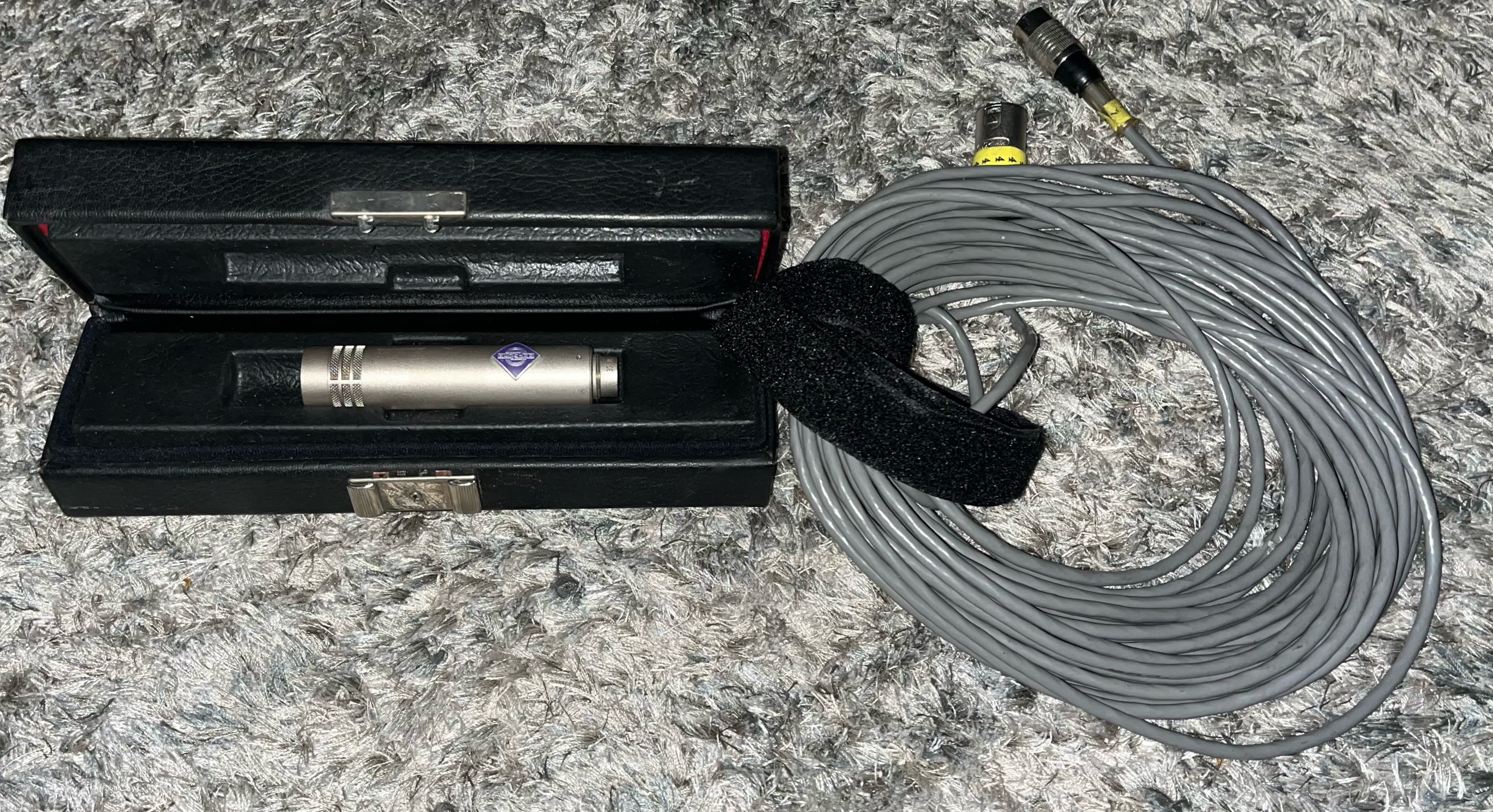 KM84 NEUMAN DES ANNEES 80