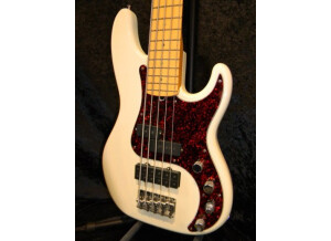Fender American Deluxe Precision Bass V - Black Maple