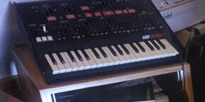 vends korg odyssey version orange
