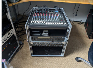 Mackie CR1604 (15632)