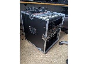 Mackie CR1604 (74545)
