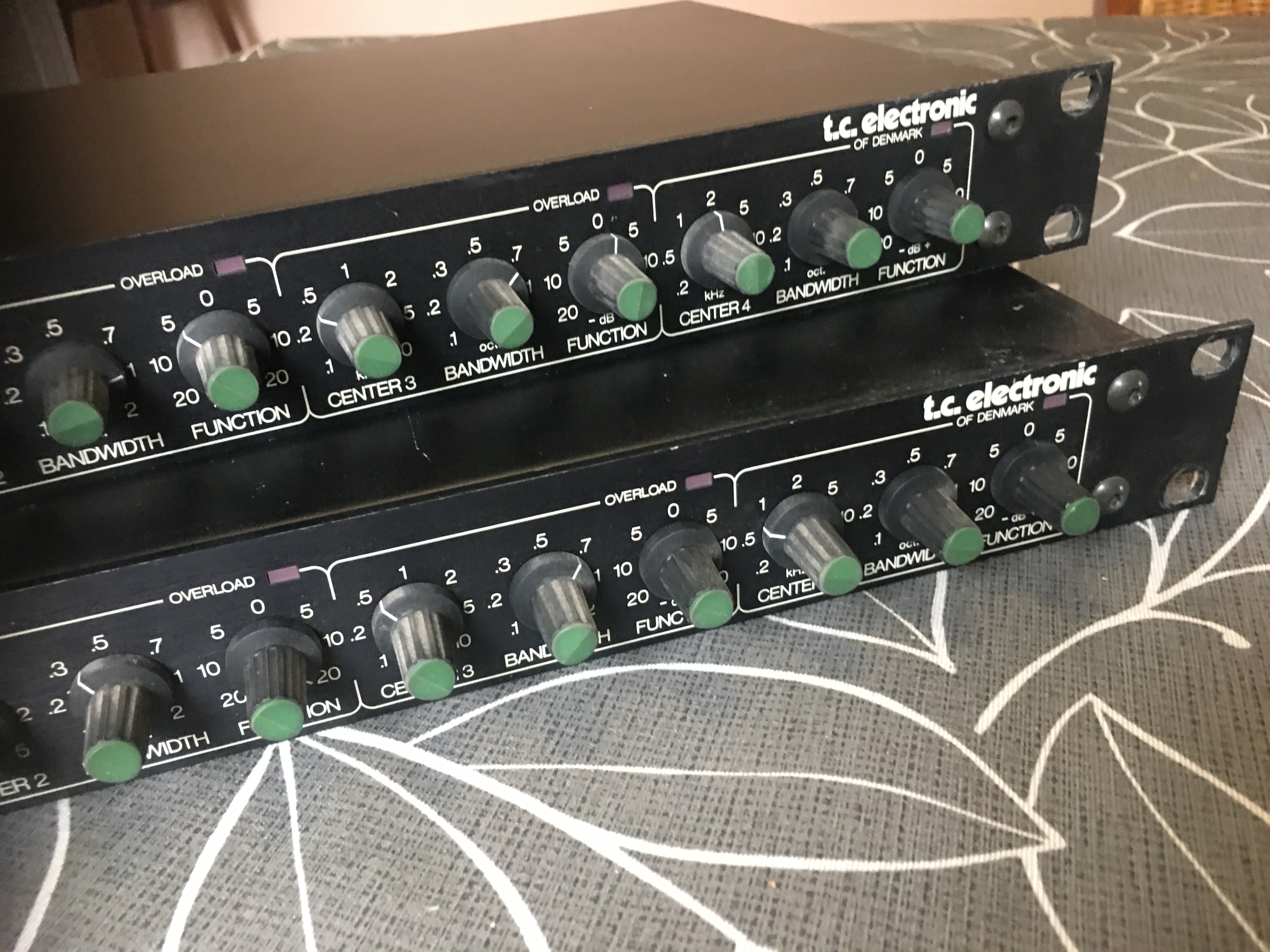 TC 1140 HS Parametric Equalizer / Preamplifier TC Electronic - Audiofanzine